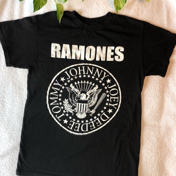 Ramones Band Tee - Picture 1 of 3
